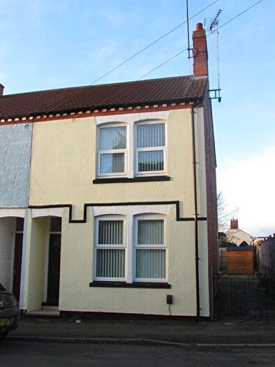 3 Bedroom House To Rent In Robinson Road, Rushden, NN10