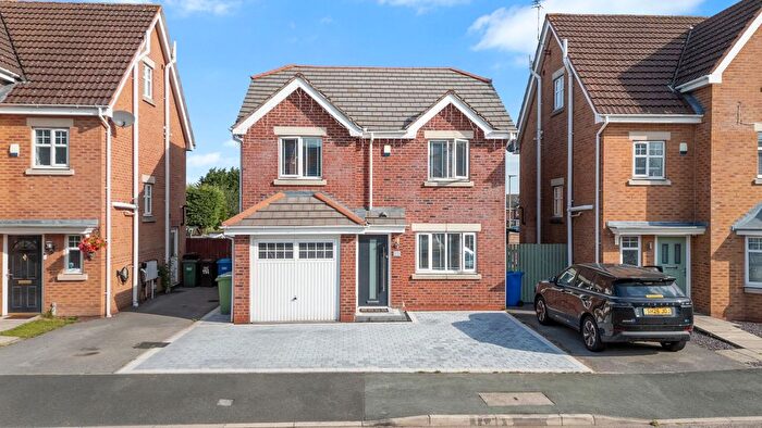 3 Bedroom Detached House For Sale In Weavermill Park, Ashton-In-Makerfield, WN4