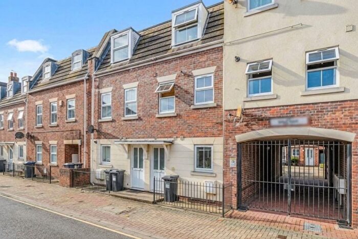 1 Bedroom Flat To Rent In Claremont Road, Portsmouth, PO1