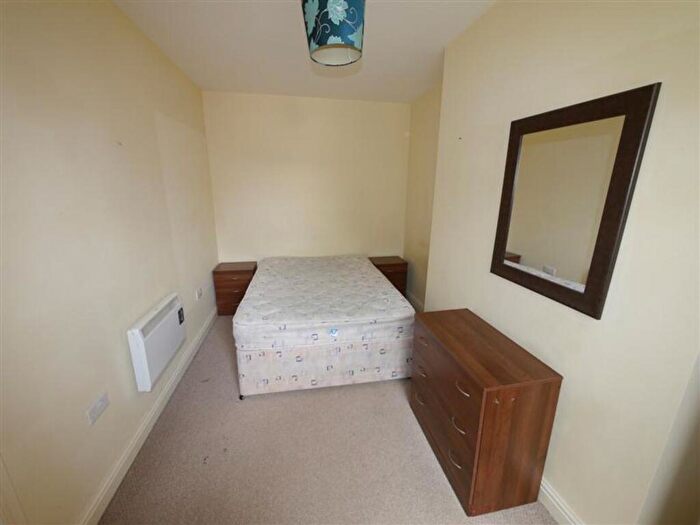 1 Bedroom Apartment To Rent In St. Ives Mount, Leeds, LS12