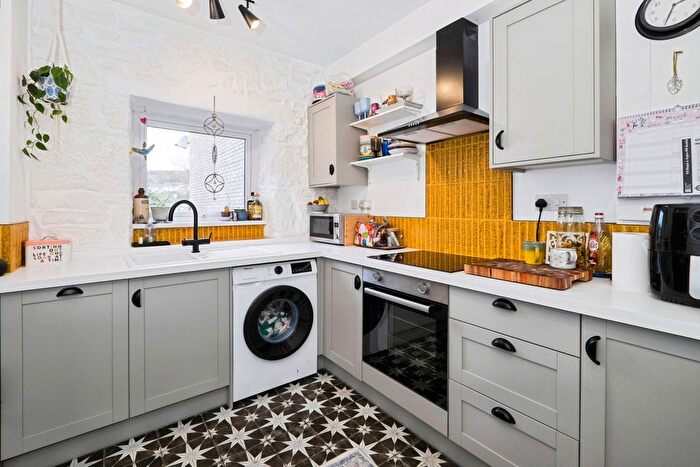 2 Bedroom Flat For Sale In Trevarrack Road, Gulval, Penzance, Cornwall, TR18