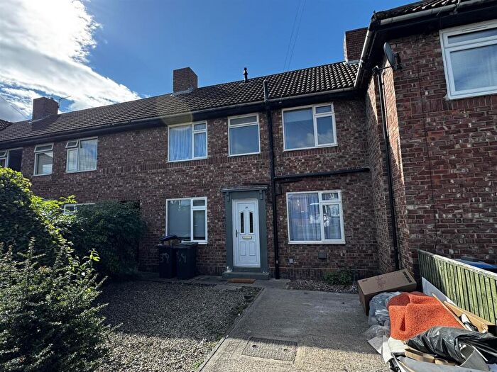 4 Bedroom Terraced House To Rent In Maple Avenue, Gilesgate, DH1