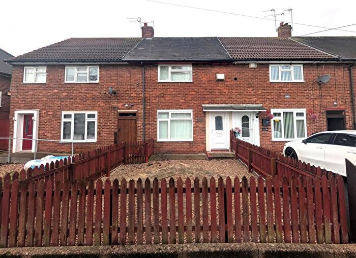 2 Bedroom House To Rent In Shannon Road, Longhill, Hull, HU8