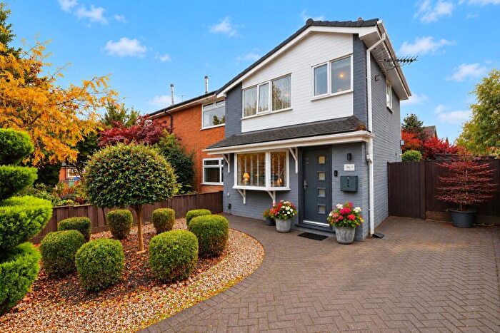 3 Bedroom Semi-Detached House For Sale In Pool Field Close, Radcliffe, Manchester, M26