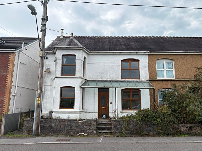 3 Bedroom Semi-Detached House For Sale In Blaenau Road, Llandybie, Ammanford, Carmarthenshire, SA18
