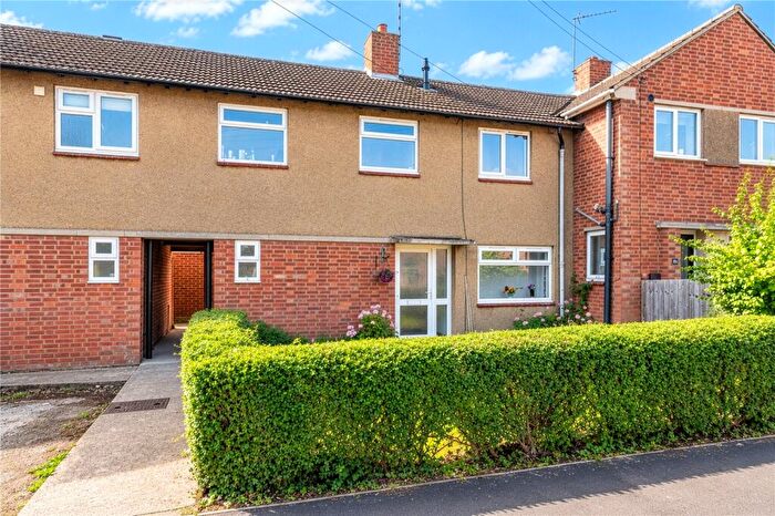 3 Bedroom Terraced House For Sale In Willow Crescent, Oakham, LE15