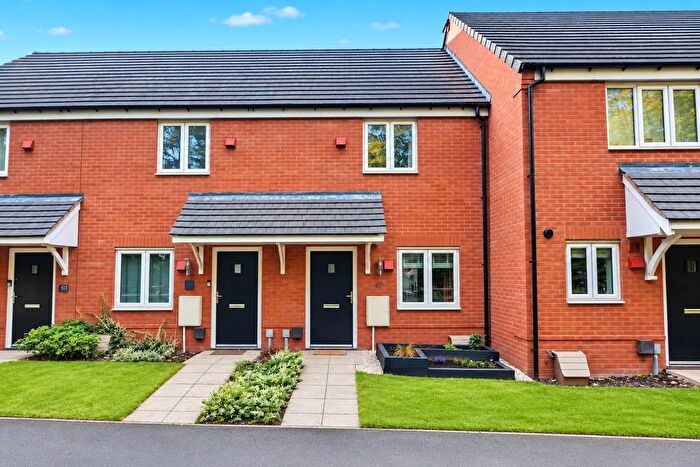 2 Bedroom Terraced House For Sale In Mansfield Road, Redhill, Nottingham, NG5