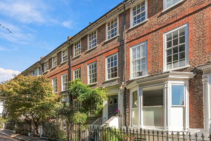 4 Bedroom Terraced House For Sale In Sion Road, Twickenham, TW1