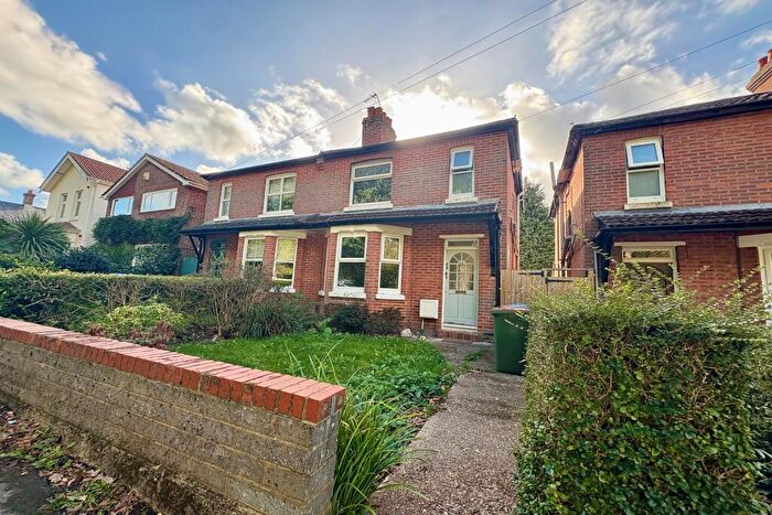 3 Bedroom Detached House To Rent In Bassett, SO16
