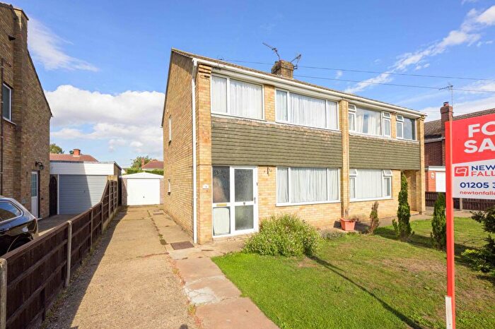 3 Bedroom Semi-Detached House For Sale In Cherry Walk, Boston, PE21