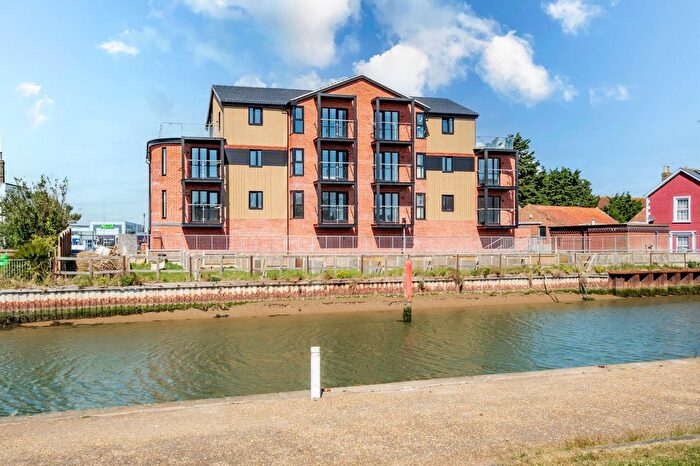 2 Bedroom Flat For Sale In Bridge Road, Great Yarmouth, NR30