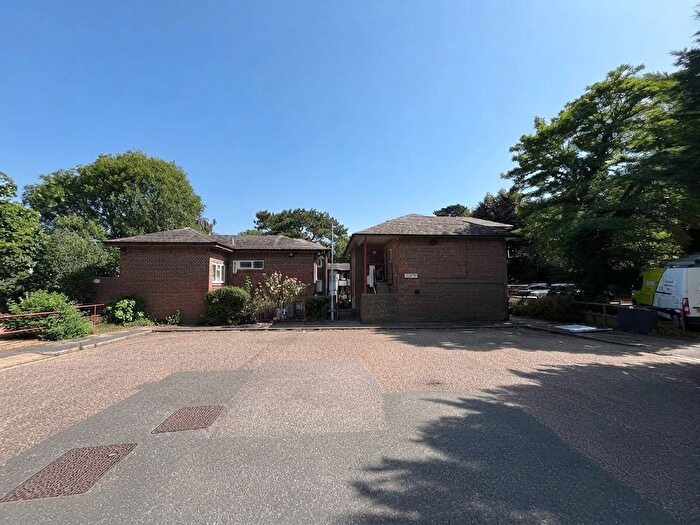 1 Bedroom Flat For Sale In Truncalls, Sutherland Place, Luton, Bedfordshire, LU1