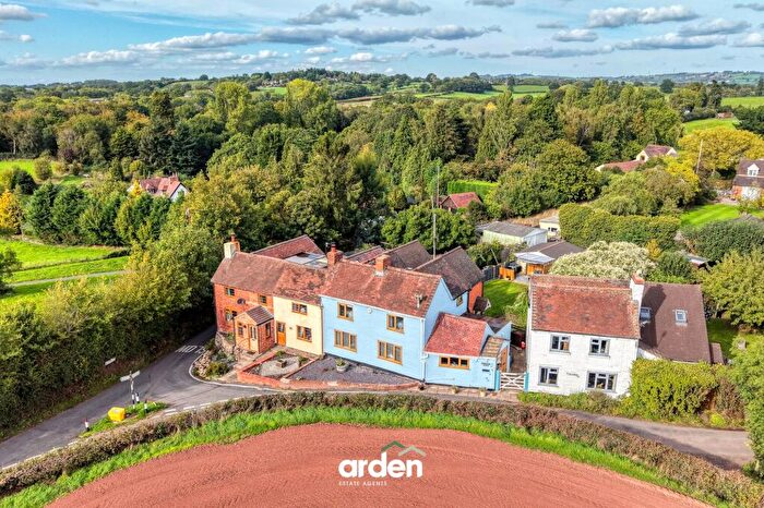 4 Bedroom End Of Terrace House For Sale In Worms Ash, Dodford, B61