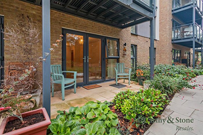 1 Bedroom Flat For Sale In Pearson House, Trotwood Close, Broadstairs, Kent, CT10