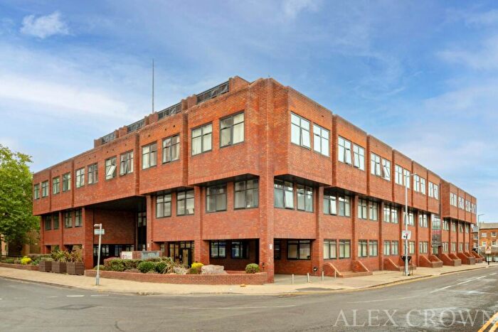 1 Bedroom Flat For Sale In The Landmark Flowers Way, Luton, LU1