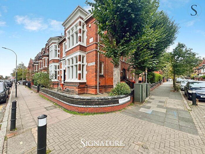 2 Bedroom Flat To Rent In D Tichbourne Street, Leicester, LE2