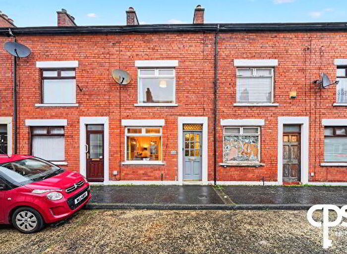 4 Bedroom Mid Terraced House For Sale In Carrington Street, Belfast, BT6