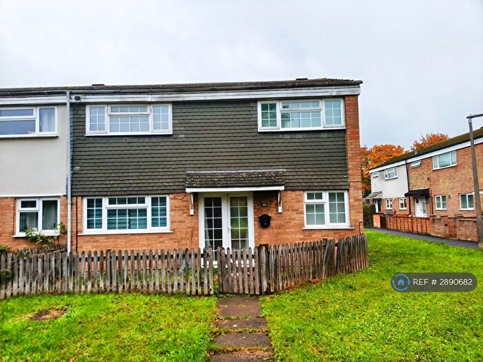 4 Bedroom Semi-Detached House To Rent In Ripon Road, Stevenage, SG1