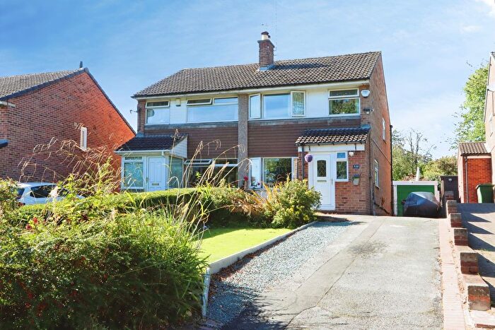 3 Bedroom Semi-Detached House For Sale In School Lane, Norton, Sheffield, S8