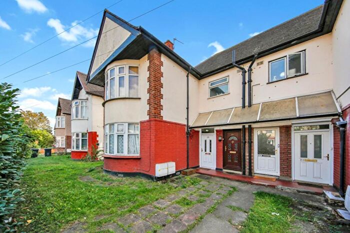 2 Bedroom Maisonette For Sale In Chadwell Heath Lane, Chadwell Heath, RM6