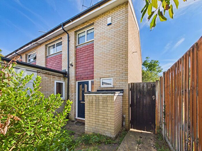 3 Bedroom End Of Terrace House For Sale In Bell Meadow, Bury St. Edmunds, IP32