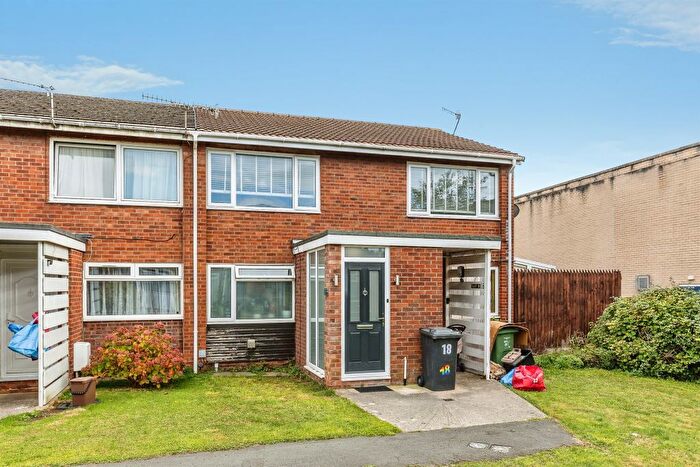 2 Bedroom Maisonette For Sale In Brookdale Road, Bristol, BS13