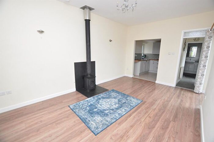2 Bedroom Semi-Detached Bungalow To Rent In Pendine, Carmarthen, SA33