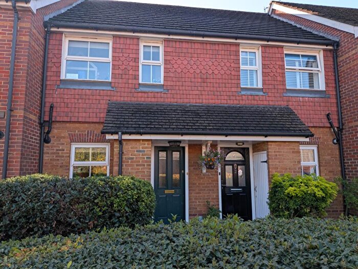 2 Bedroom Terraced House To Rent In Shire Place, RH1