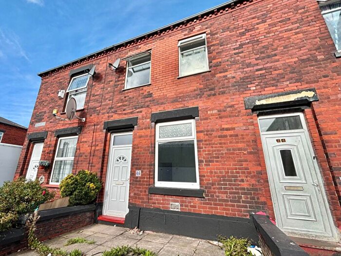 3 Bedroom Terraced House To Rent In Huxley Street, Oldham, OL1