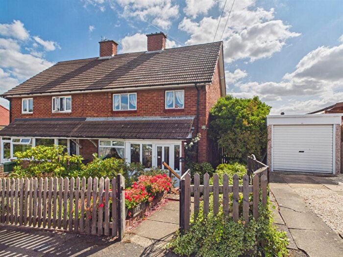 3 Bedroom Semi-Detached House For Sale In Tudor Road, Bewdley, DY12