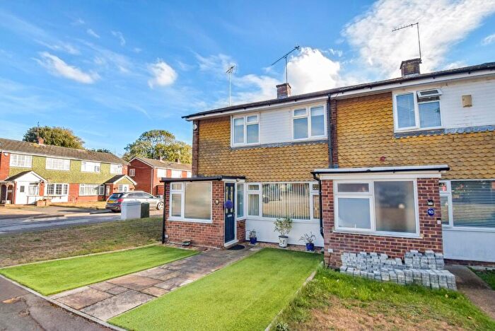 2 Bedroom End Of Terrace House For Sale In Devonshire Green, Farnham Royal, Buckinghamshire, SL2