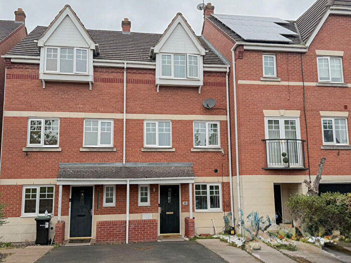 4 Bedroom Terraced House For Sale In Canterbury Close, Birmingham, B23