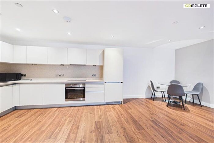 3 Bedroom Flat For Sale In The Assembly, Cambridge St, Manchester, M1