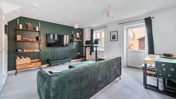 2 Bedroom Semi-Detached House For Sale In Forsyth Close, Glebe Farm, MK17