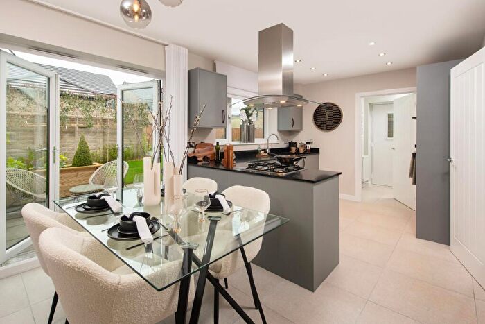 4 Bedroom Detached House For Sale In Wyvern Road, Skipton, Yorkshire, BD23