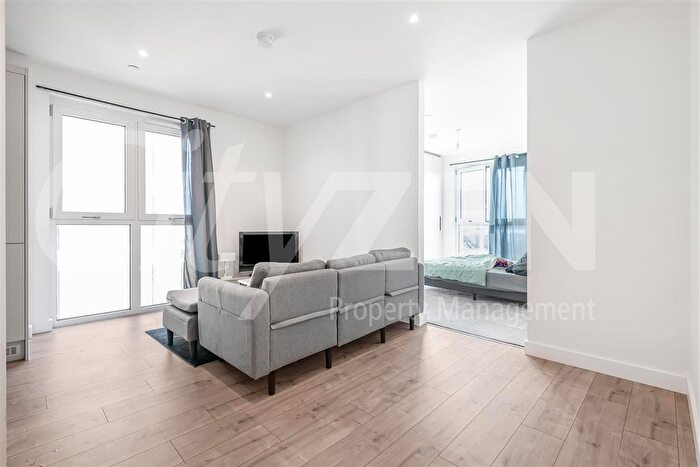 1 Bedroom Flat To Rent In Fauna Walk, Watford, WD24