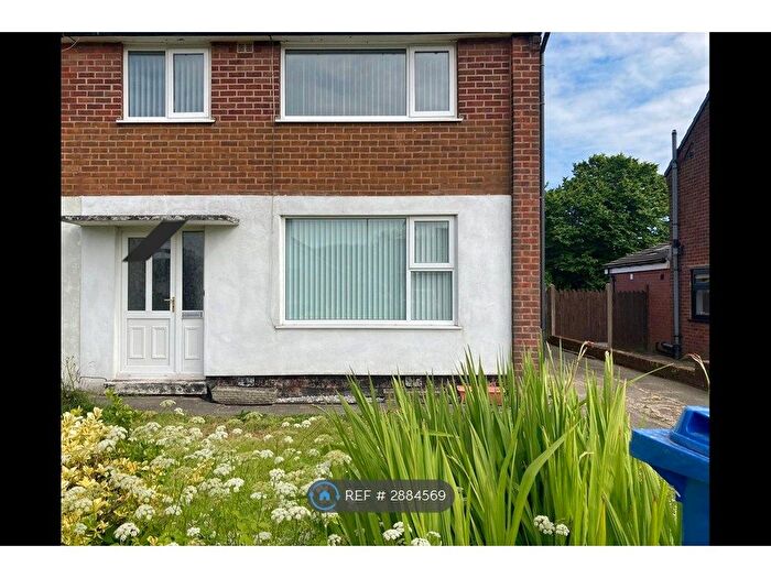 3 Bedroom Semi-Detached House To Rent In Quebec Road, Blackburn, BB2