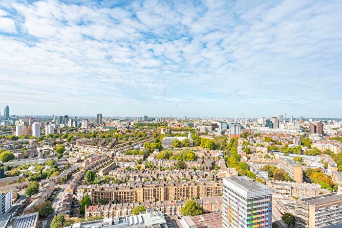 3 Bedroom Flat To Rent In Upper Richmond Road, West Putney, London, SW15