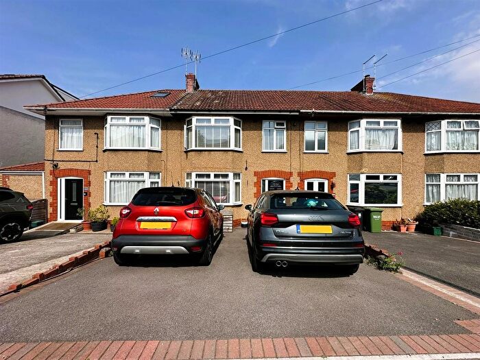 3 Bedroom Terraced House To Rent In Station Road, Kingswood, BS15