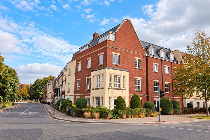 1 Bedroom Flat For Sale In Welch Way, Witney, Oxfordshire, OX28