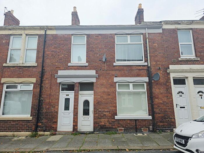 3 Bedroom Flat To Rent In Willow Grove, Wallsend, NE28