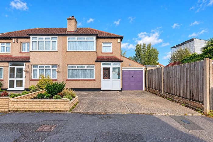 3 Bedroom Semi-Detached House For Sale In Temple Way, Sutton, SM1
