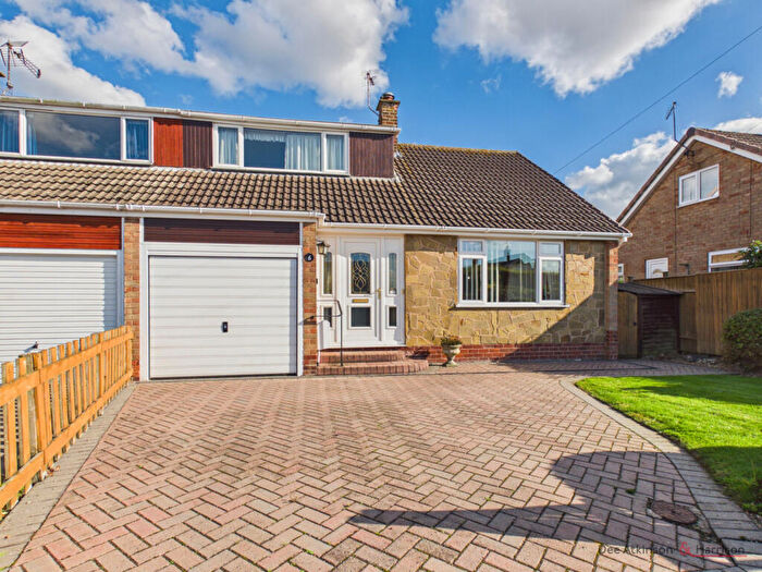 2 Bedroom Semi-Detached Bungalow For Sale In Pasture Close, Leconfield, HU17