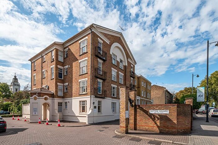 1 Bedroom Flat To Rent In Sutton Square, Urswick Road, E9