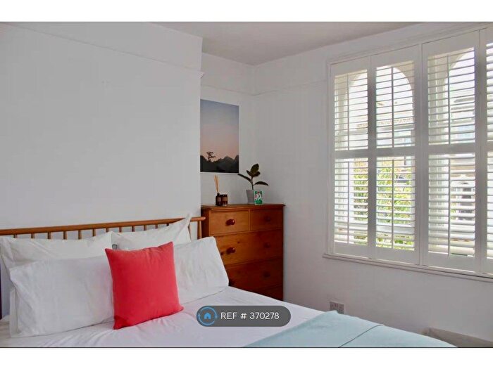 2 Bedroom Terraced House To Rent In Dunlace Road, London, E5