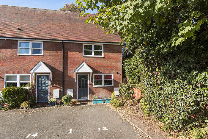 2 Bedroom End Of Terrace House For Sale In Park Drive, Market Harborough, LE16