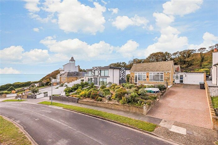 3 Bedroom Detached Bungalow For Sale In Seven Stones Drive, Broadstairs, Kent, CT10