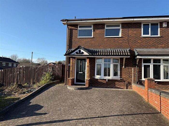 3 Bedroom Semi-Detached House For Sale In Amison Street, Stoke-On-Trent, ST3