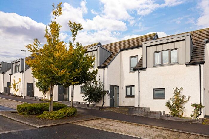 3 Bedroom Terraced House For Sale In Steedman Row, Greendykes, Edinburgh, EH16