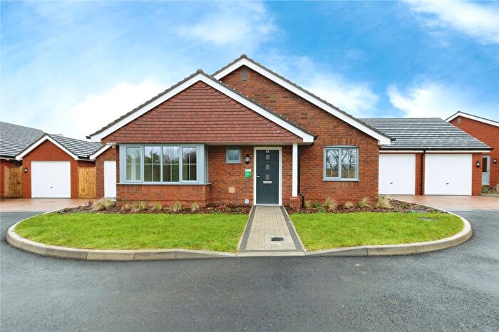 Bungalow For Sale In Ringwood Road, Alderholt, Fordingbridge, Dorset, SP6